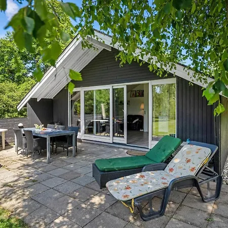 Dom wakacyjny Two-bedroom In *